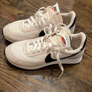 Nike Retro Sneakers - Size 7 Men’s